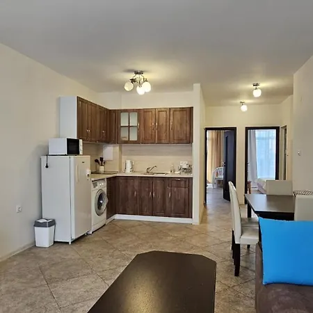 Apartment New Life Kamelia *